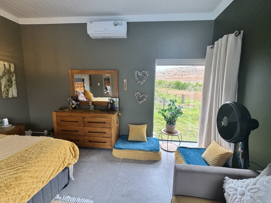 4 Bedroom Property for Sale in Outeniquasbosch Western Cape